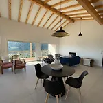 Les Guetalis Du Rocher Et Village Вилла *