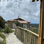 Les Guetalis Du Rocher Et Village Вилла *