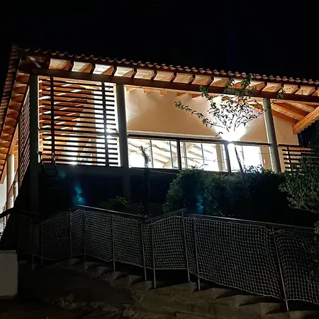 Les Guetalis Du Rocher Et Village Villa *