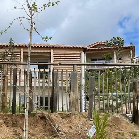 Les Guetalis Du Rocher Et Village * Monacia-d'Aullene