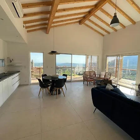 Villa Les Guetalis Du Rocher Et Village *