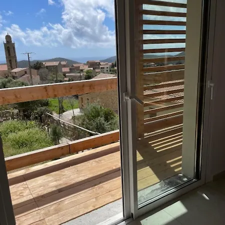 Les Guetalis Du Rocher Et Village Monacia-d'Aullene