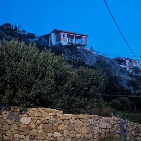 Βίλα Les Guetalis Du Rocher Et Village *