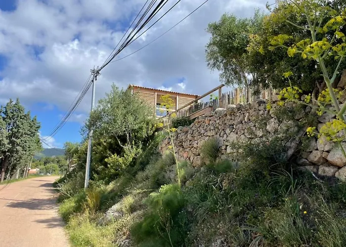 וילה Les Guetalis Du Rocher Et Village