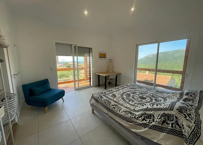 Les Guetalis Du Rocher Et Village וילה מונאצ'ה-ד'אולן